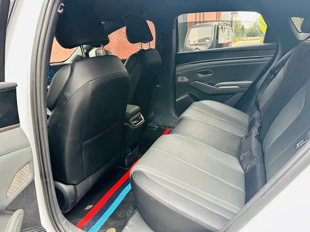 BYD Qin L — миниатюра 13