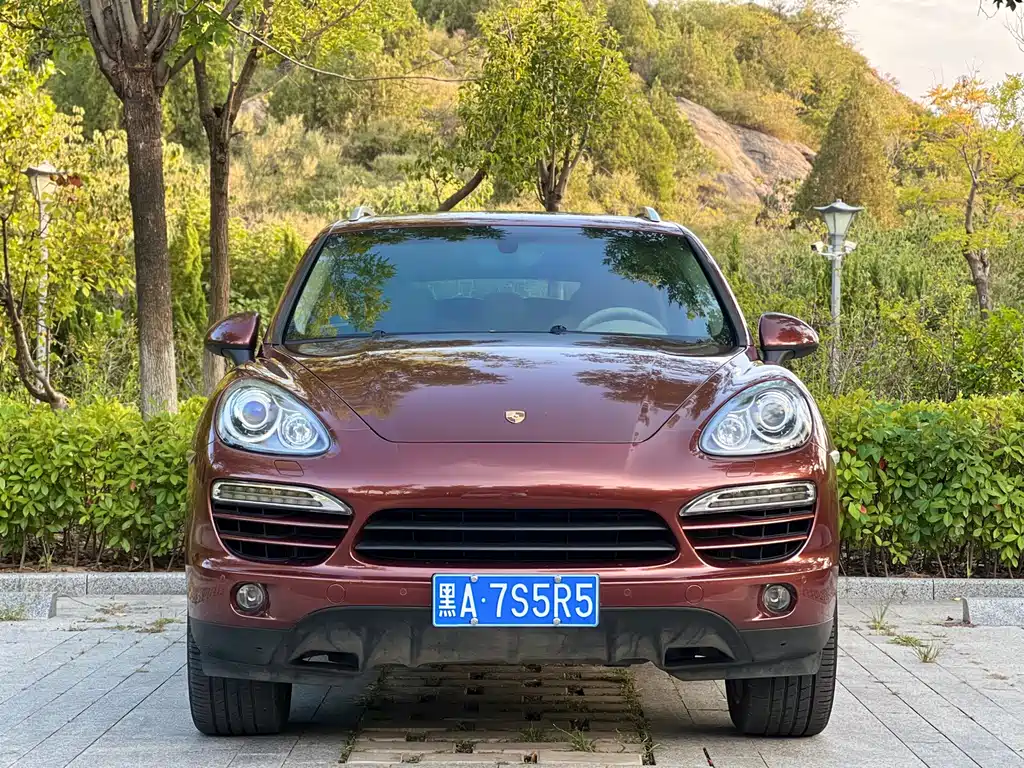 Porsche Cayenne — миниатюра 2