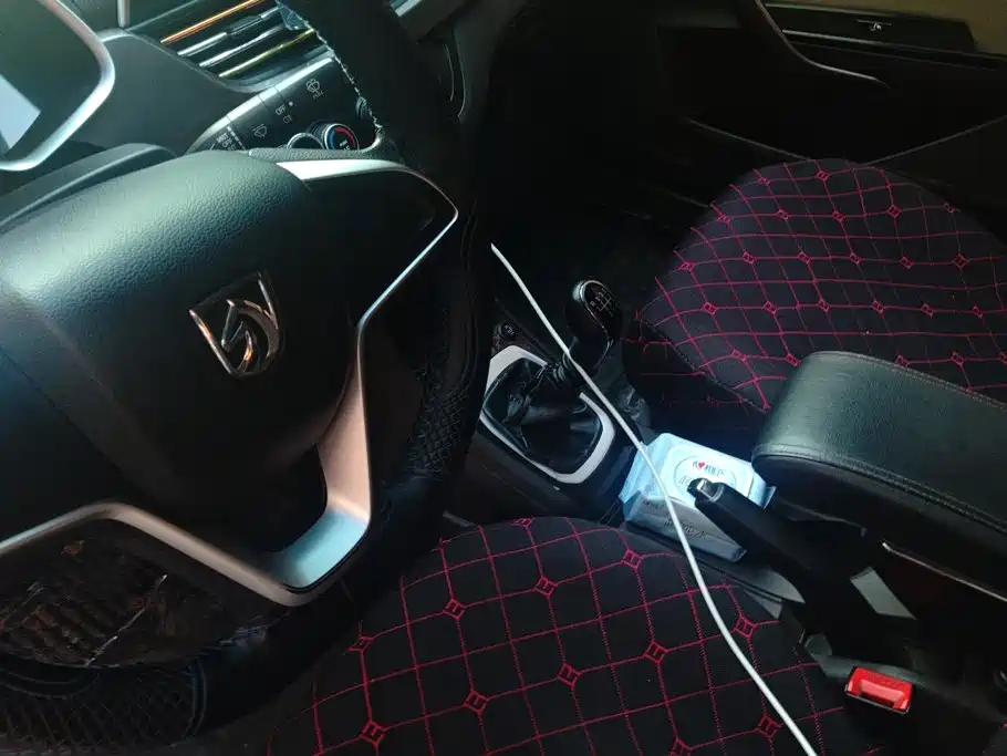 Baojun 310W — миниатюра 16
