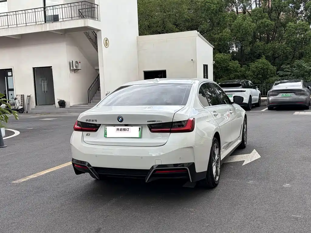BMW i3 — миниатюра 7