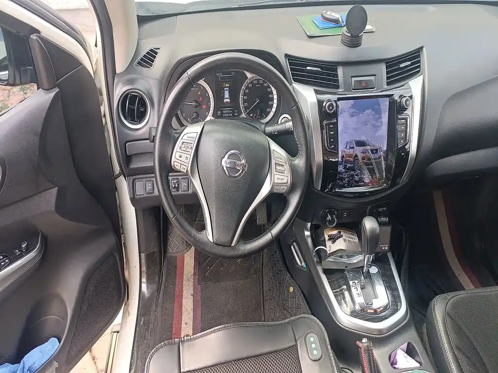 Nissan Terra — миниатюра 3