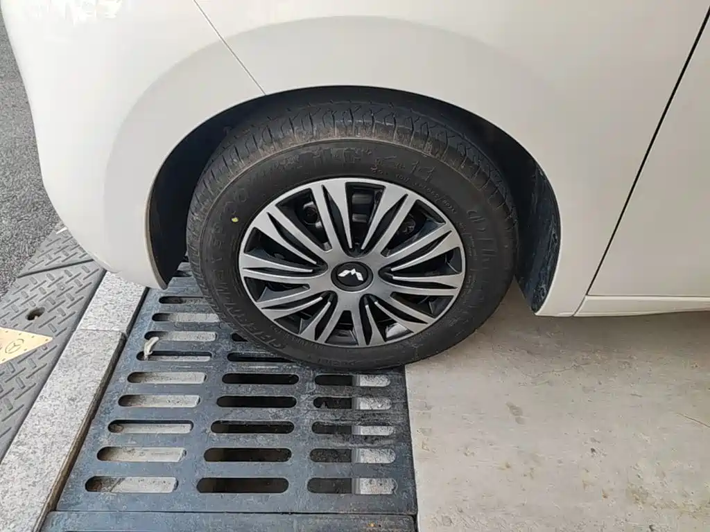 Wuling MINIEV — миниатюра 23