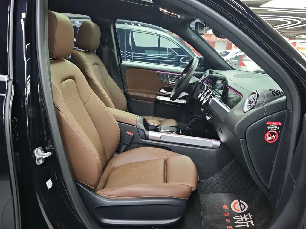 Mercedes-Benz GLB — миниатюра 6