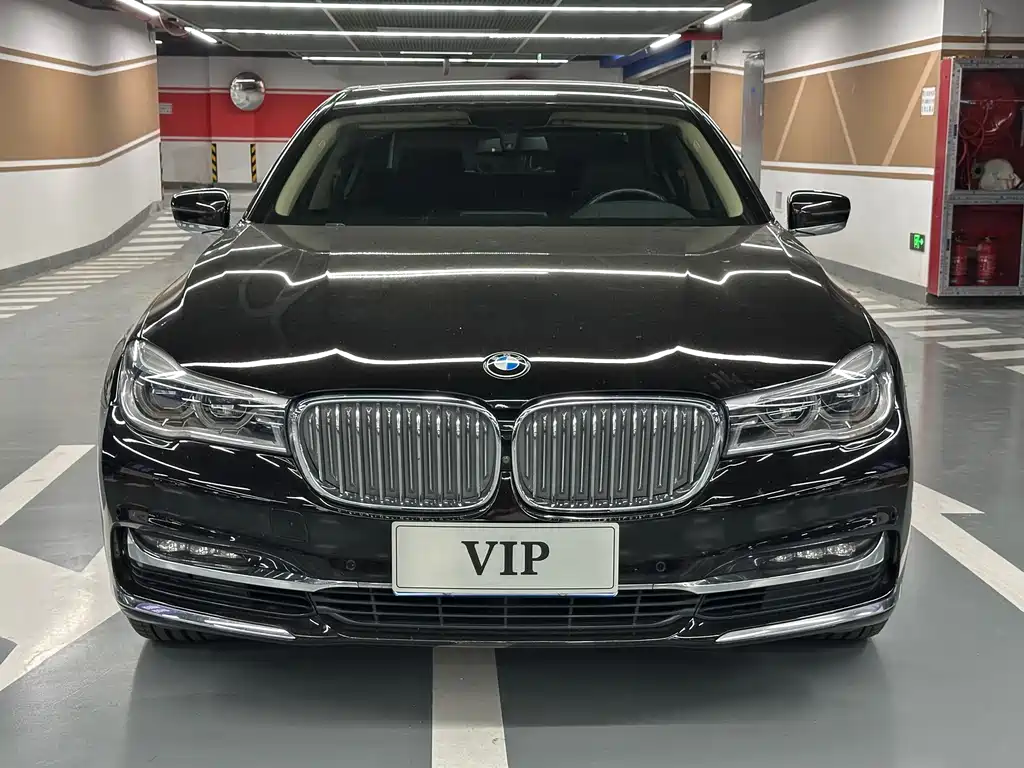 BMW 7 Series — миниатюра 2