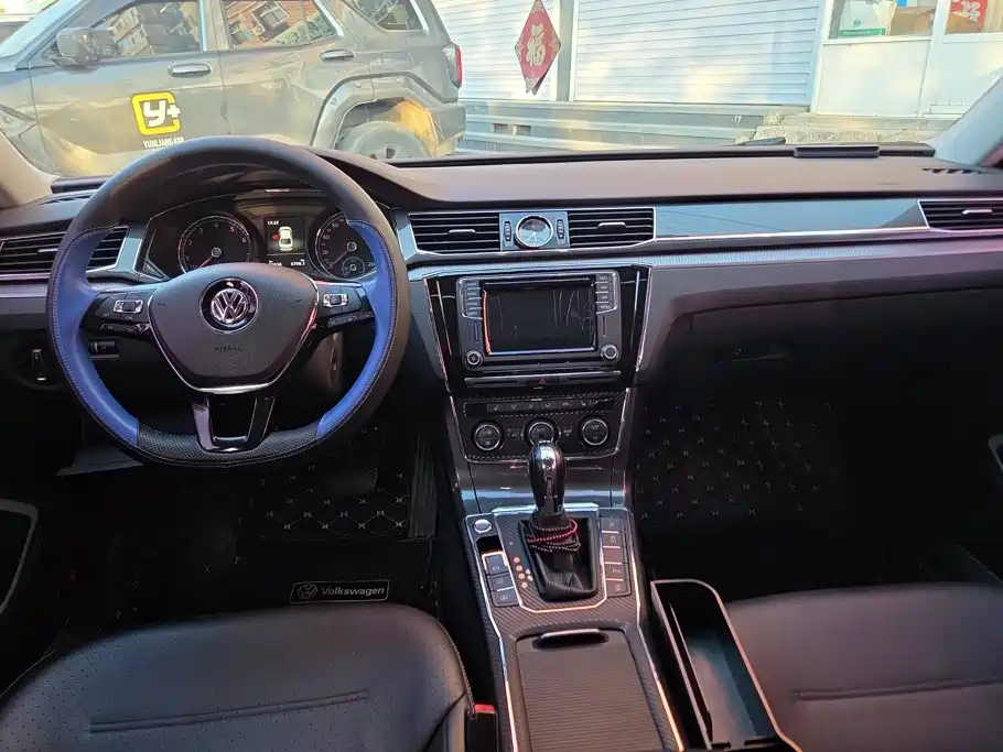 Volkswagen Passat — миниатюра 12