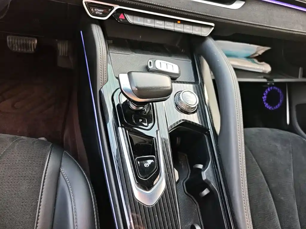 Geely Xingyue L — миниатюра 14