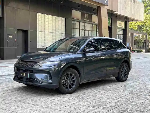 ZERO-RUNNING CAR ZERO RUN C11 2023