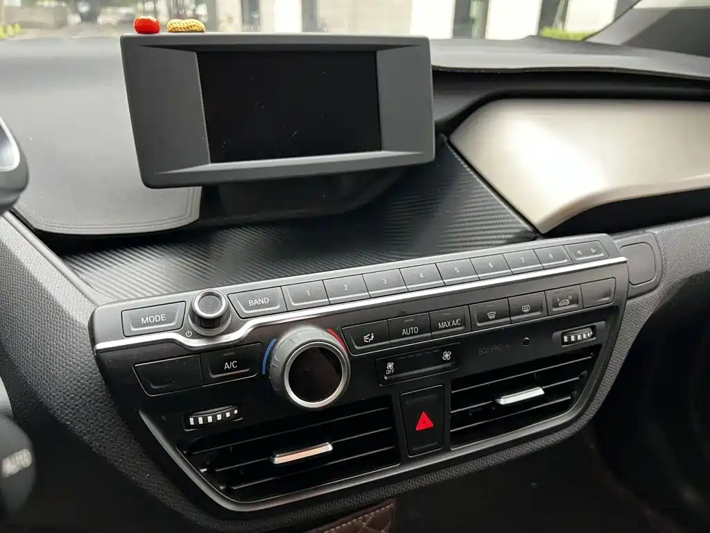 BMW i3 (Import) — миниатюра 7