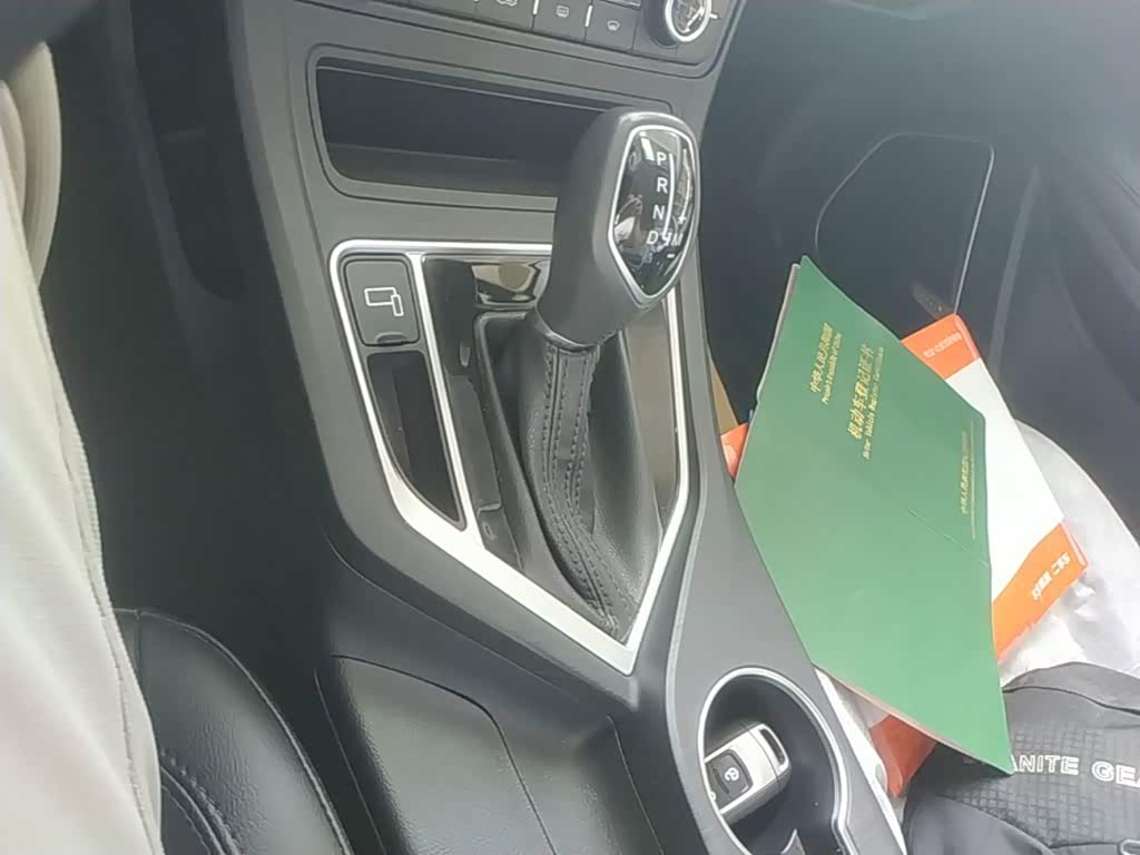 Geely Vision 1.5 л 2021 г. Серебристо-серый, пробег 1400 км