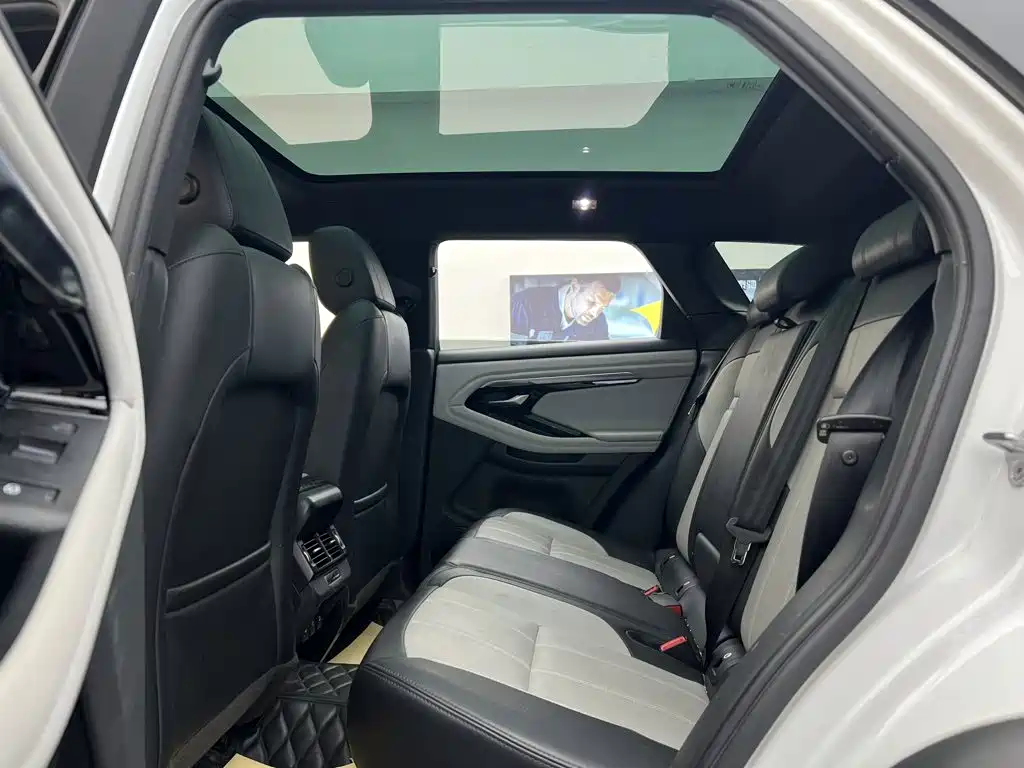 Land Rover Evoque — миниатюра 38