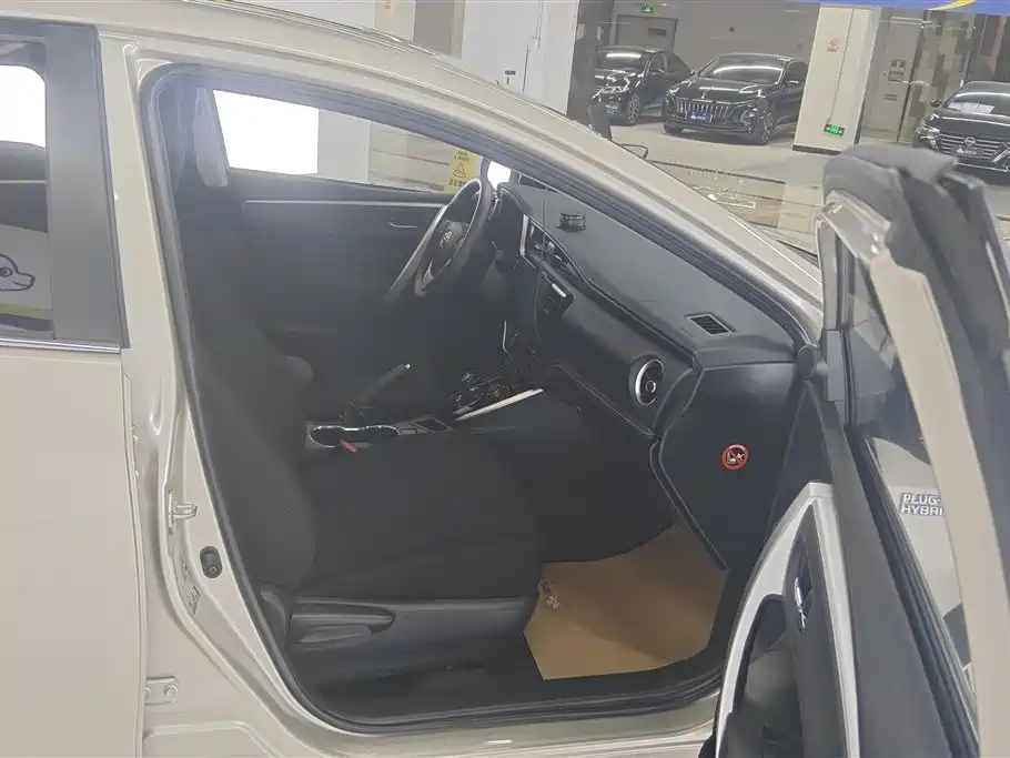 TOYOTA COROLLA DUAL ENGINE E+