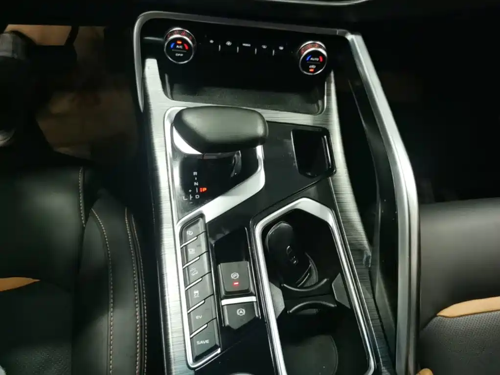 Geely Xingyue New Energy — миниатюра 14