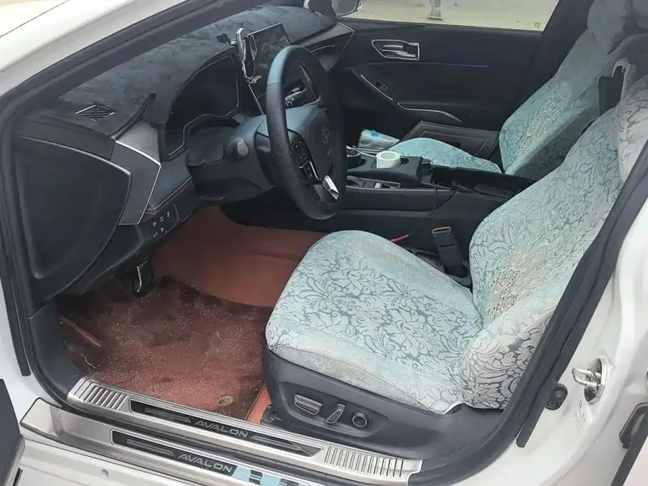 Toyota Avalon — миниатюра 9