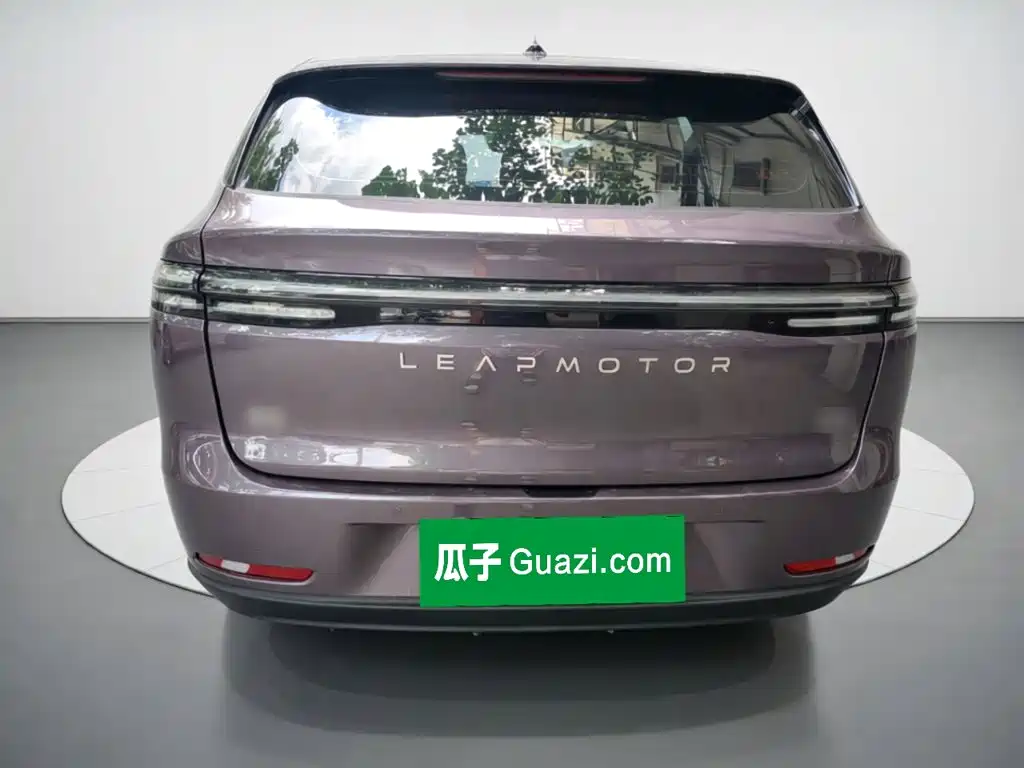 Leapmotor Leapmotor C10 — миниатюра 4