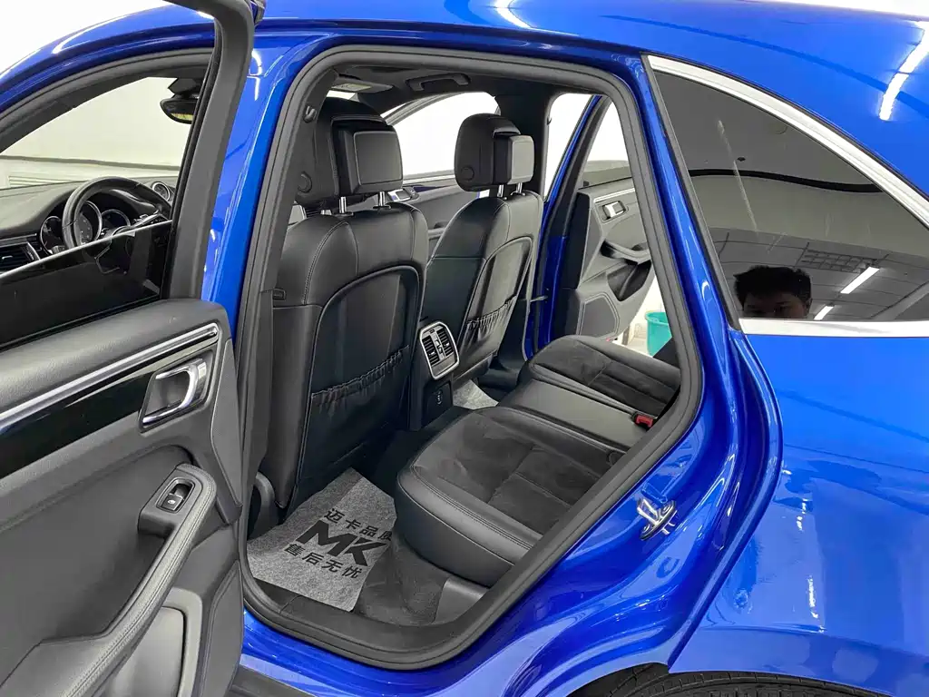 Porsche Macan — миниатюра 12