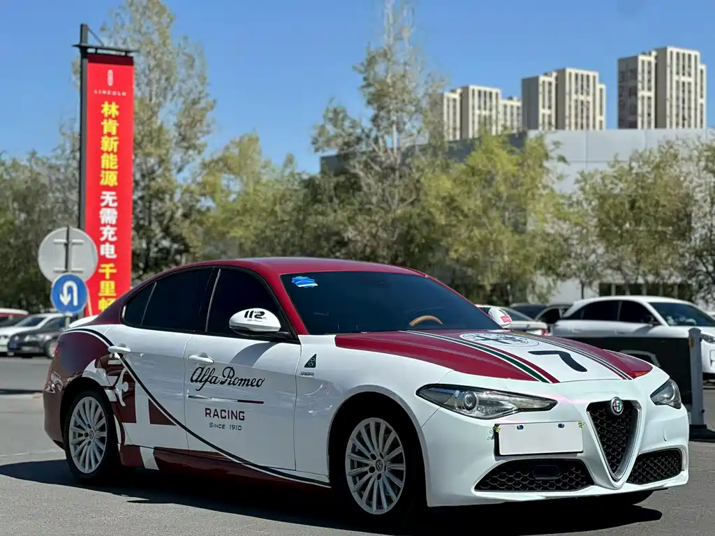 Alfa Romeo Giulia — миниатюра 3