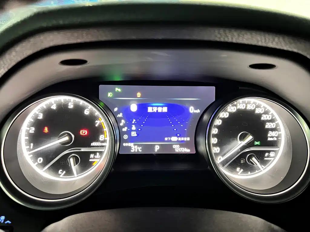 Toyota Camry — миниатюра 15