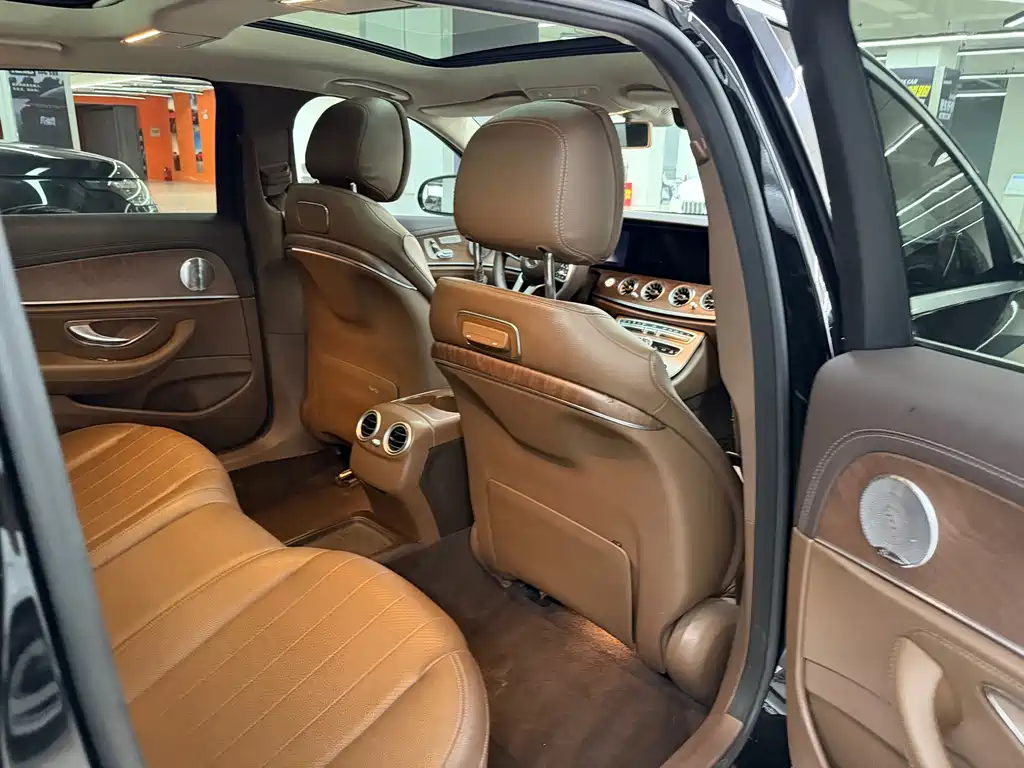 Mercedes-Benz E-Class E 2020 E 300 L Fashion