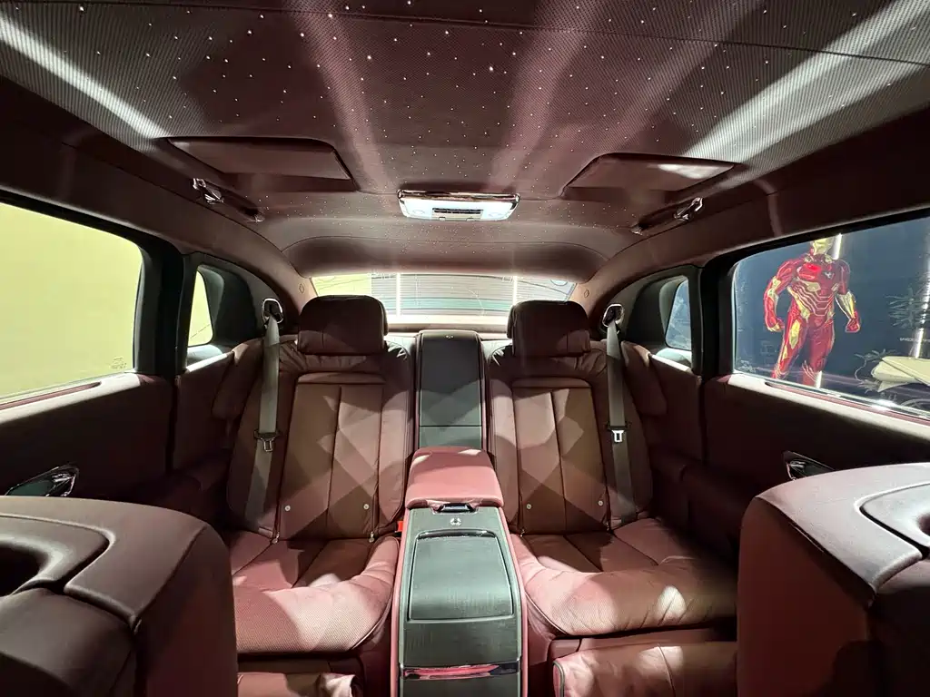 Rolls-Royce Ghost — миниатюра 28
