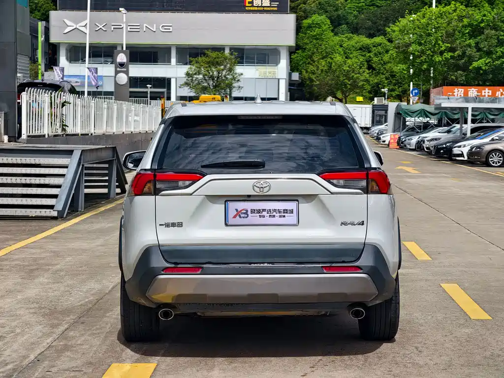 Toyota RAV4 2022 2.0L CVT