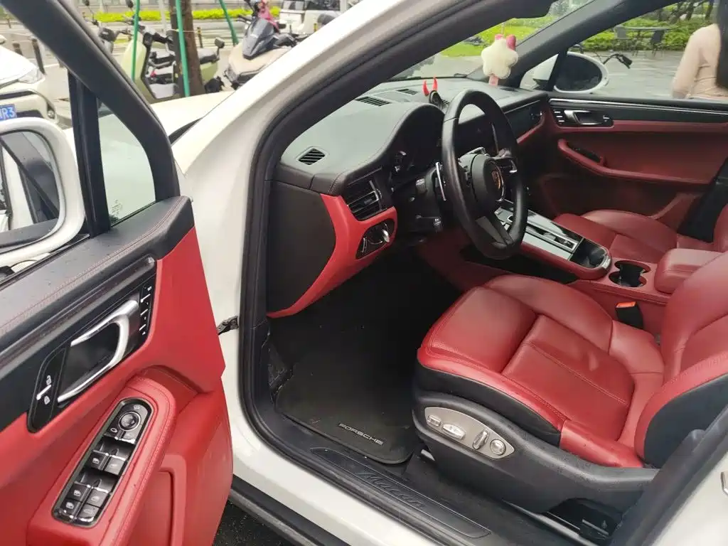Porsche Macan — миниатюра 17