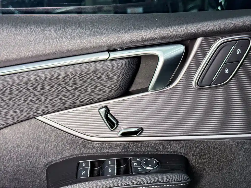 Buick LaCrosse — миниатюра 5
