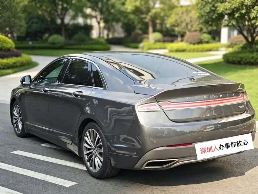 Lincoln MKZ — миниатюра 6