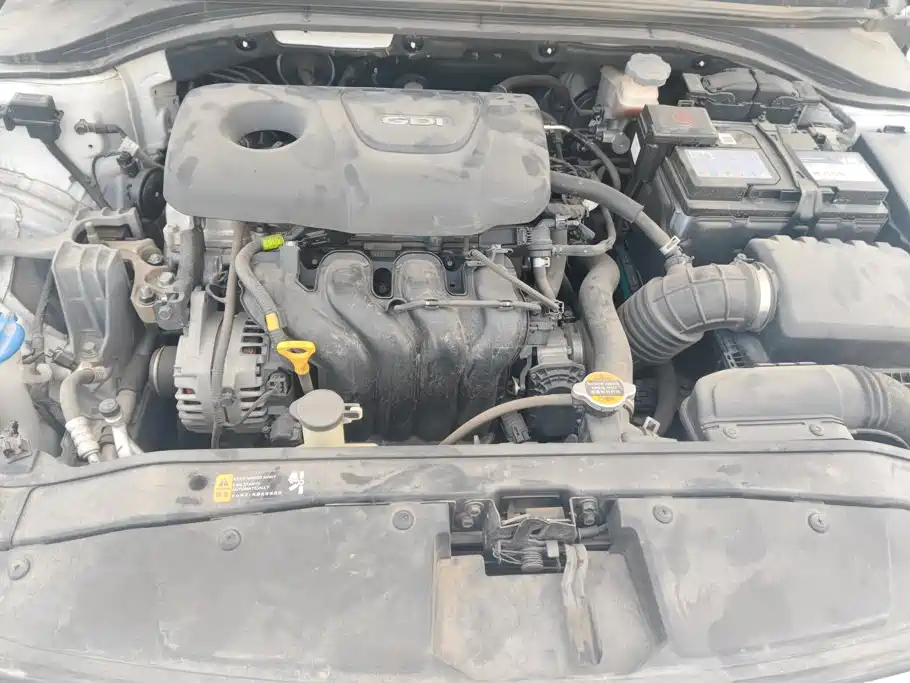Hyundai Elantra — миниатюра 10