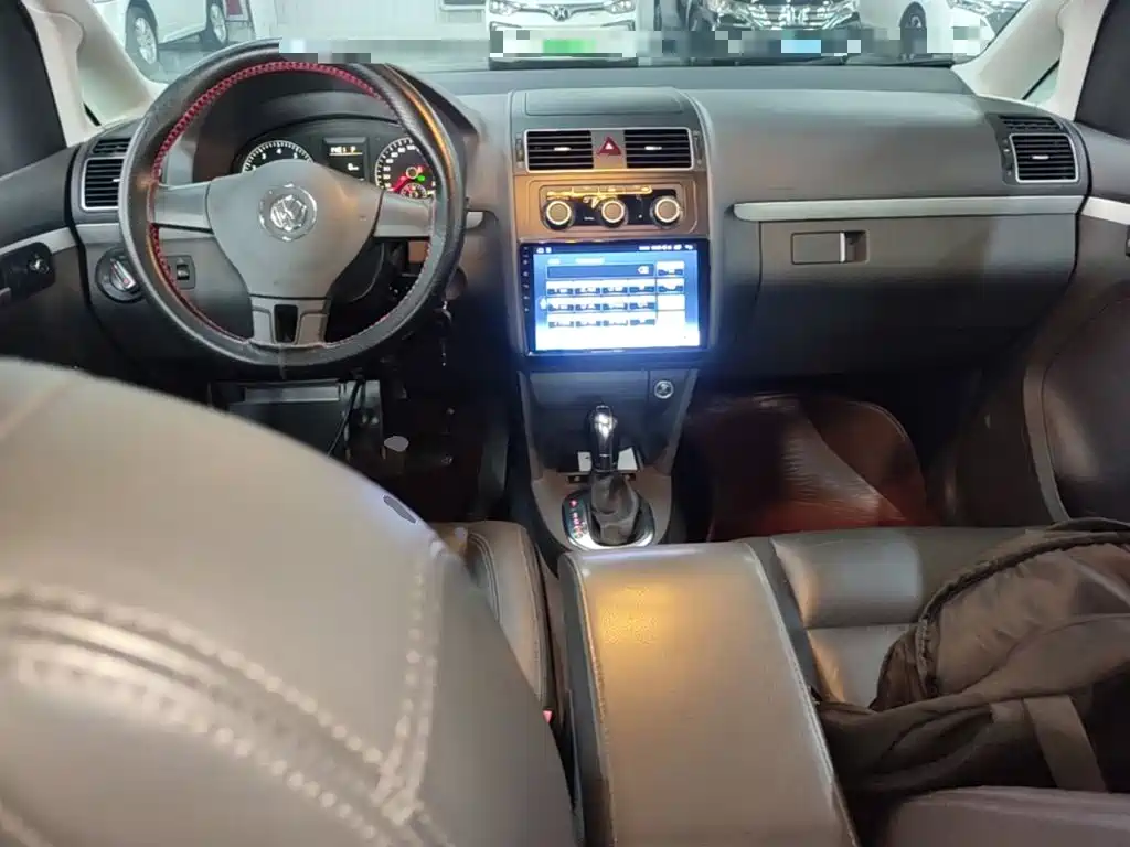 Volkswagen Touran — миниатюра 10