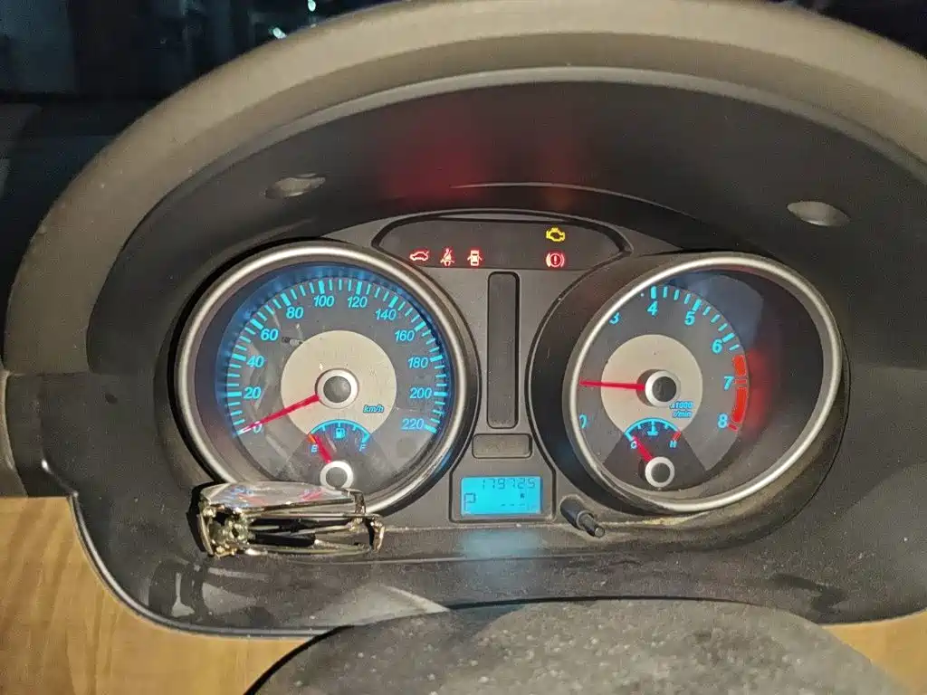 Buick Excelle — миниатюра 12