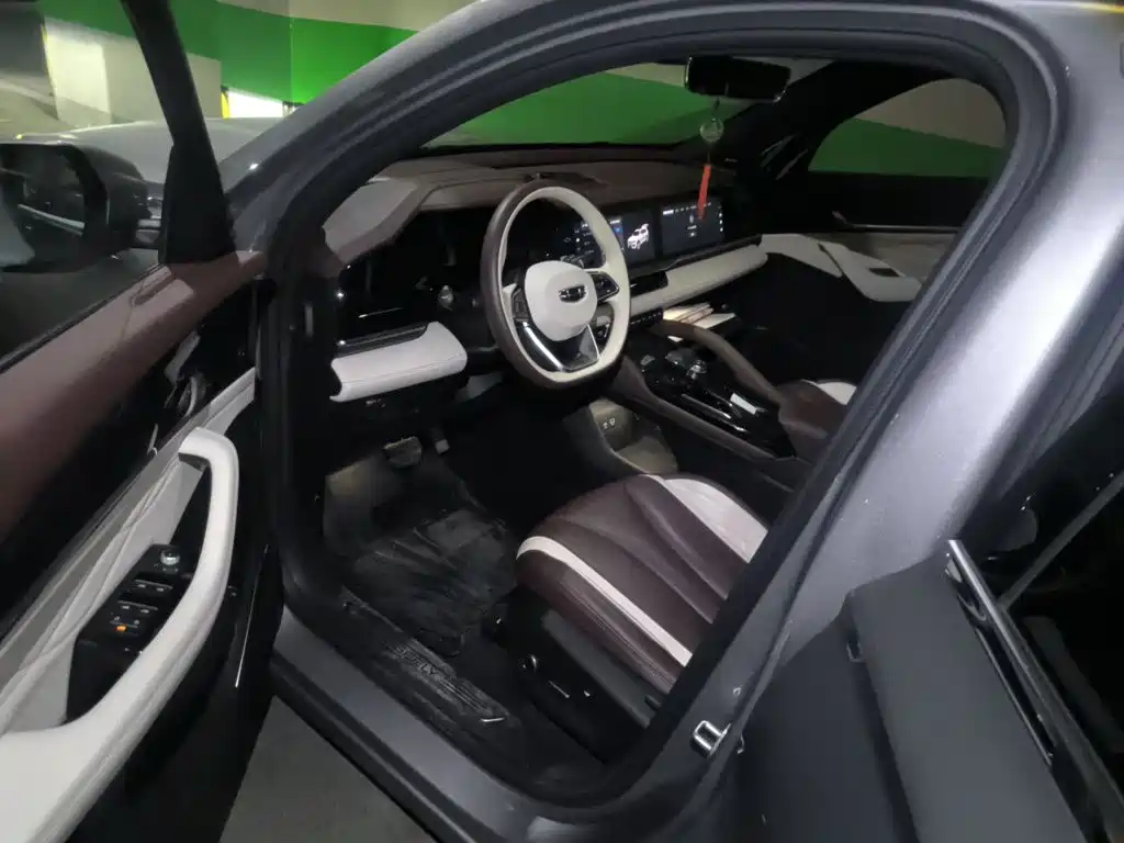 Geely Xingyue L — миниатюра 12