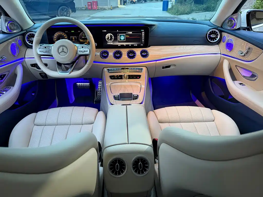 Mercedes-Benz E-Class (Import) — миниатюра 12