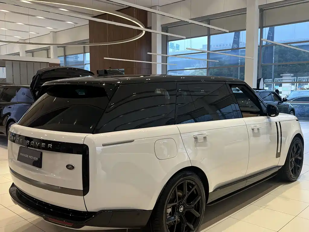 Land Rover Range Rover — миниатюра 4