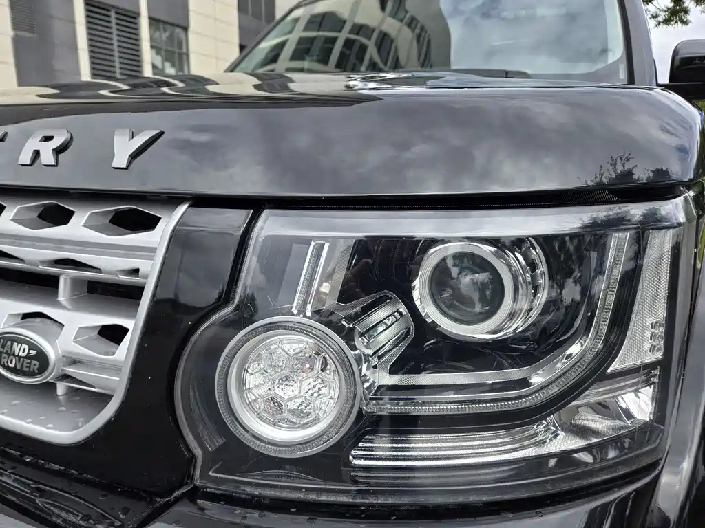 Land Rover Discovery 2015 3.0 SDV6 HSE