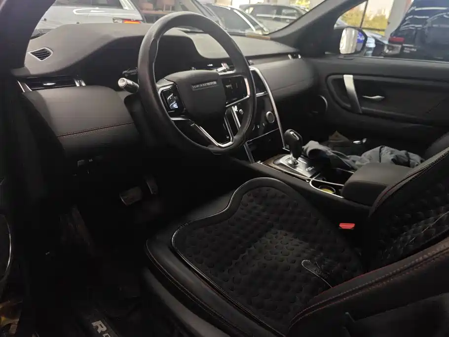 Land Rover Discovery Sport — миниатюра 12