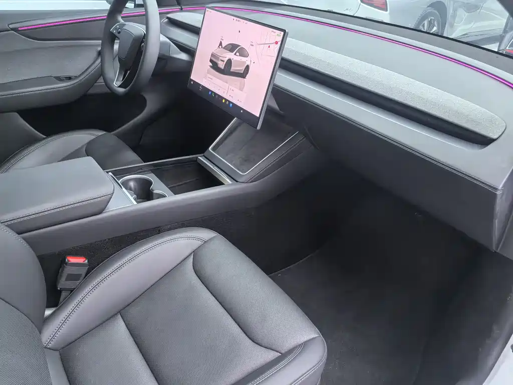 Tesla Model Y — фотографии объявления, Фото 11