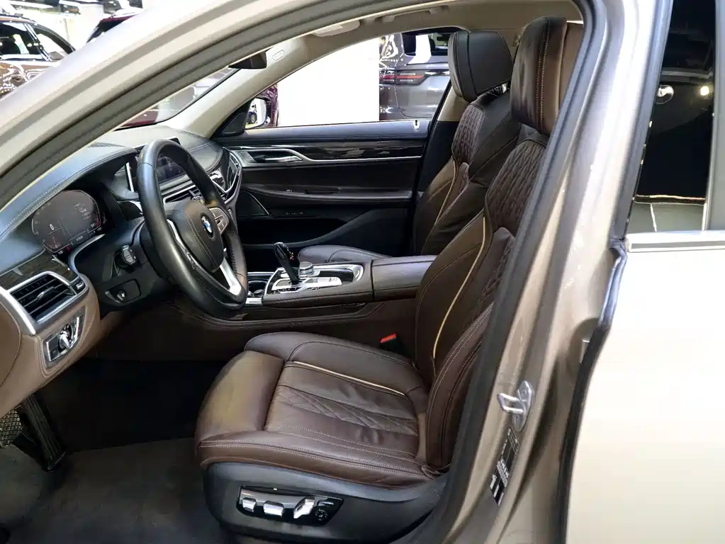 BMW 7 Series 7 2021 730Li Luxury