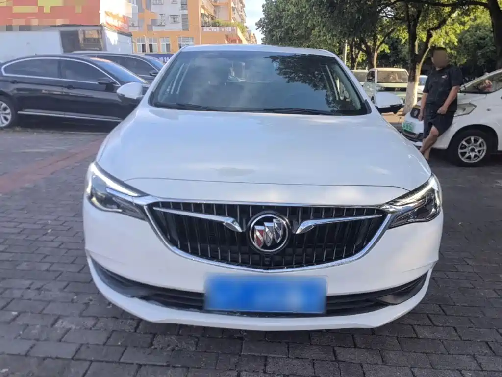 Buick Excelle — миниатюра 3