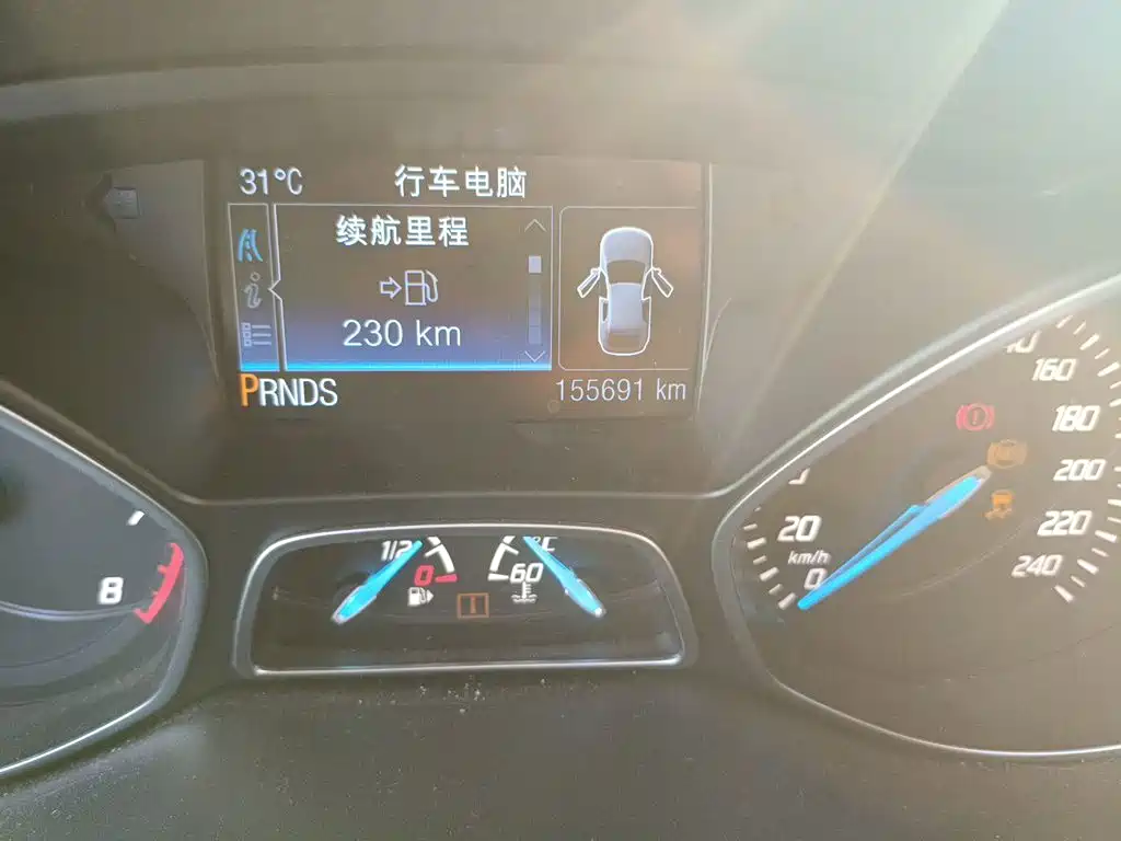 Ford Kuga — миниатюра 8