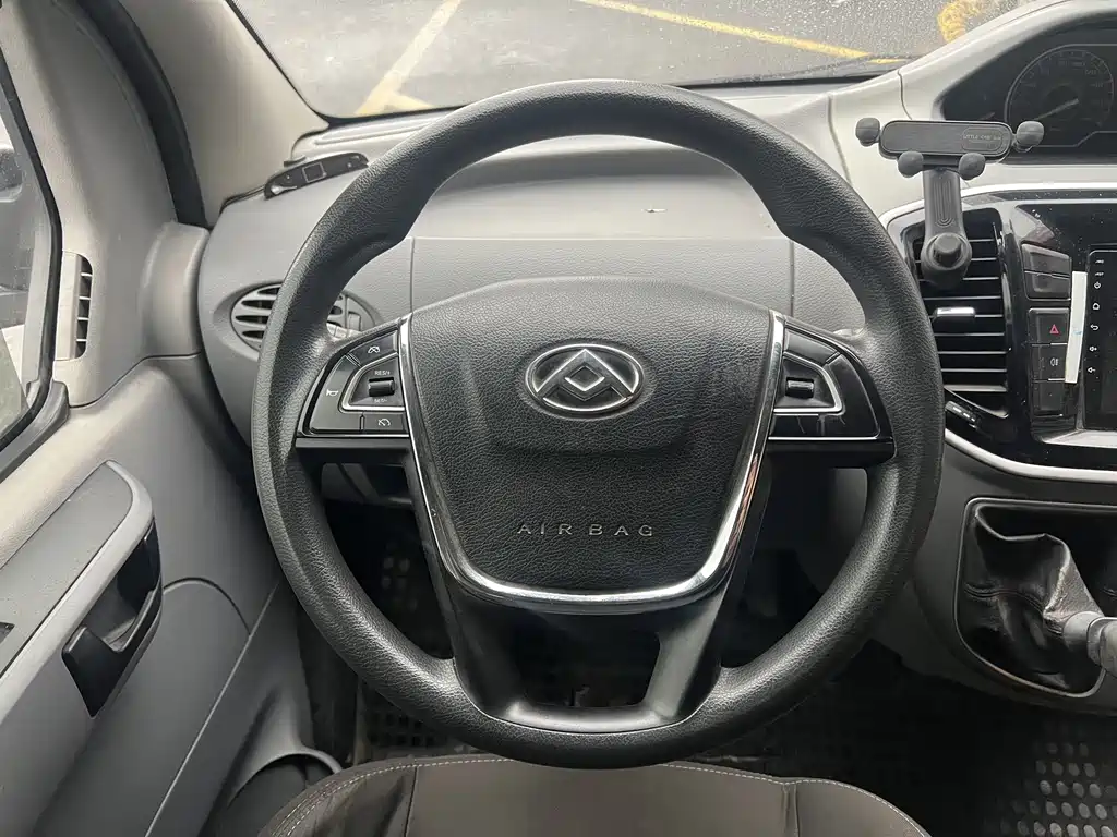 SAIC MAXUS XINTU V80