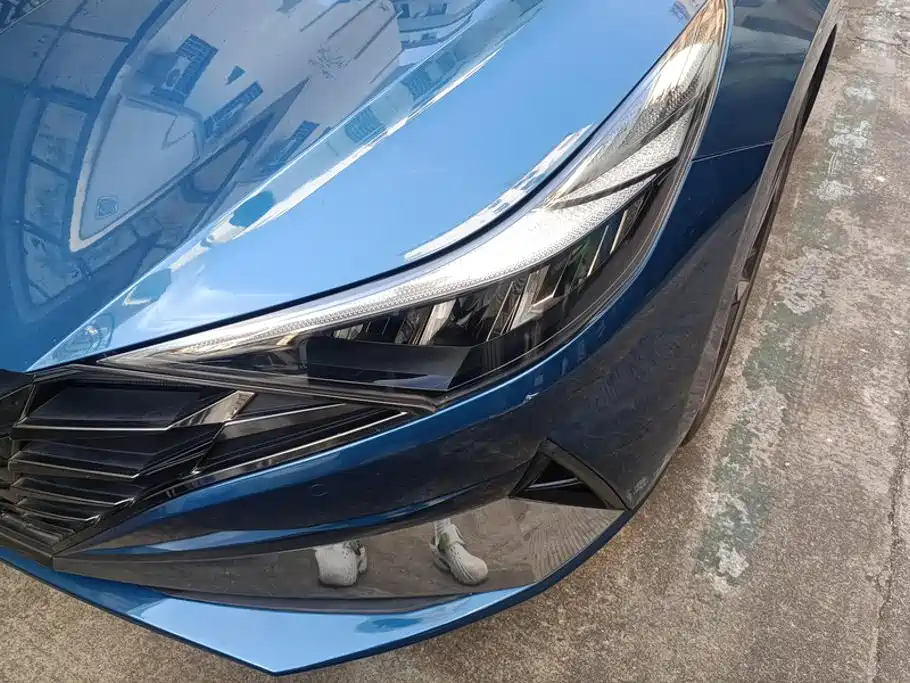 Hyundai Elantra — миниатюра 5