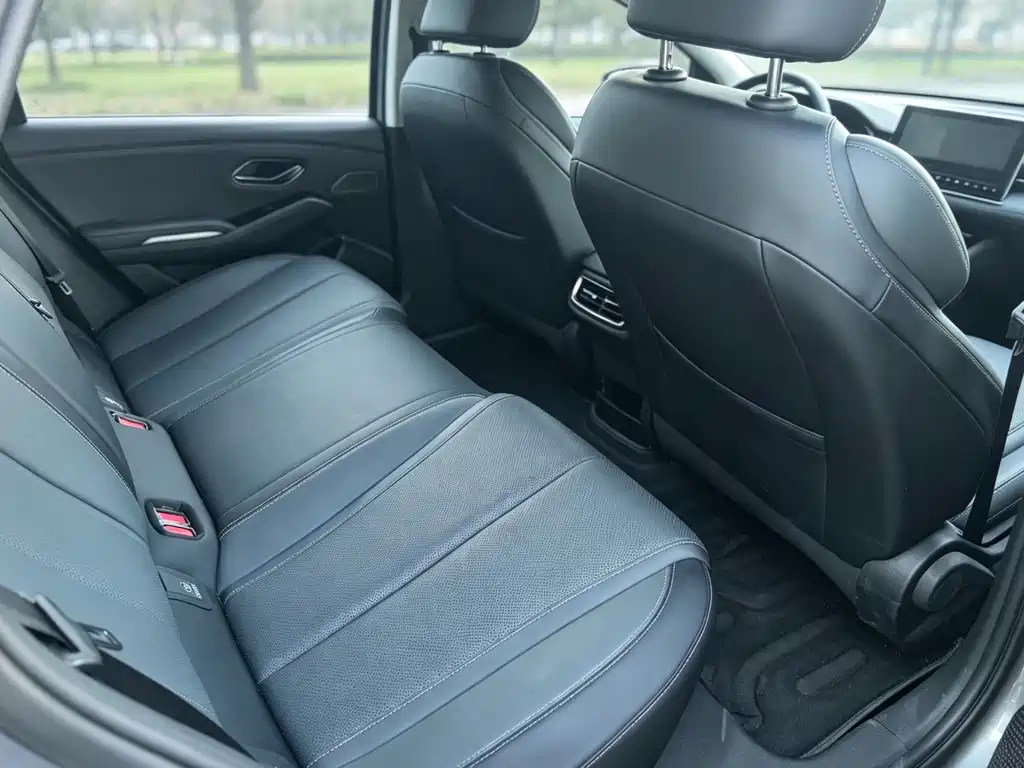 BYD Qin L — миниатюра 9
