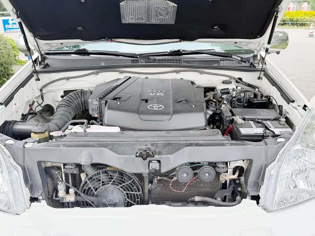 Toyota Prado (Import) — миниатюра 5