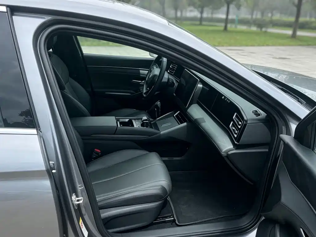 BYD Qin L — миниатюра 10