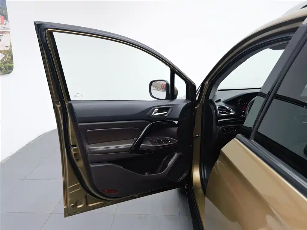 GAC GS4 2017 235T G-DCT Luxury