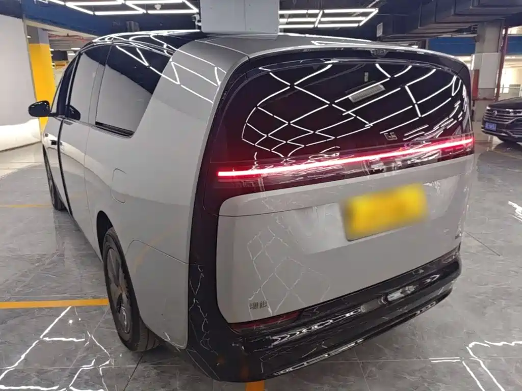 Li Auto Li MEGA — миниатюра 5