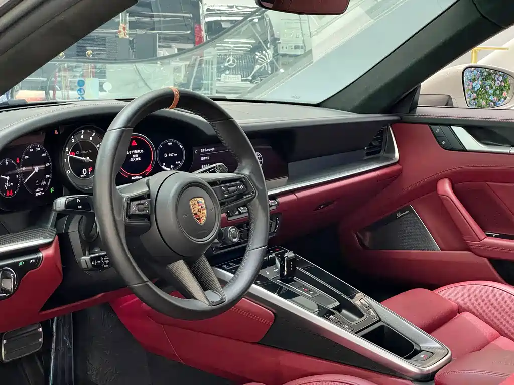 Porsche 911 2022 Turbo S 3.7T
