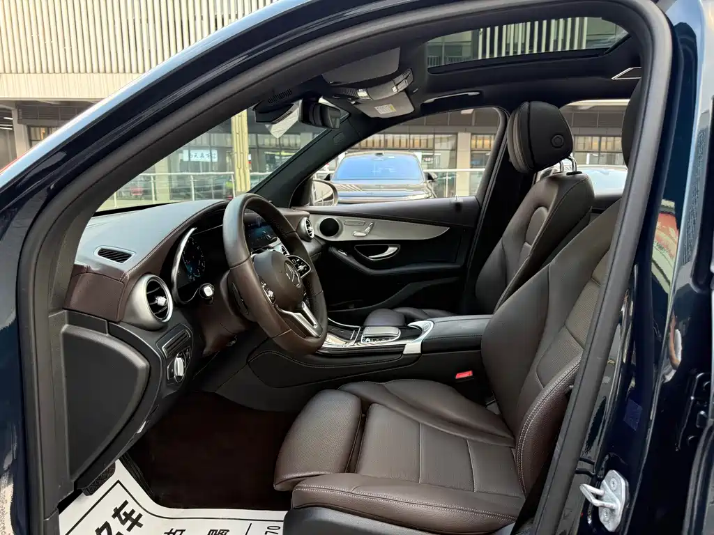 Mercedes-Benz GLC — миниатюра 17