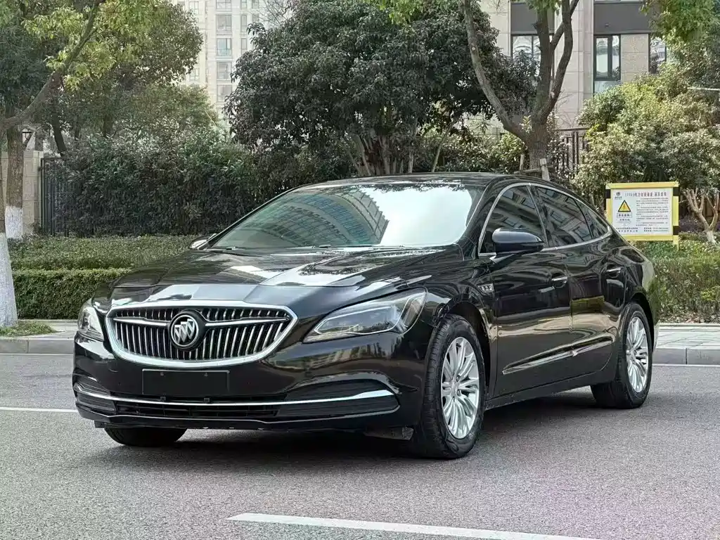 BUICK LACROSSE
