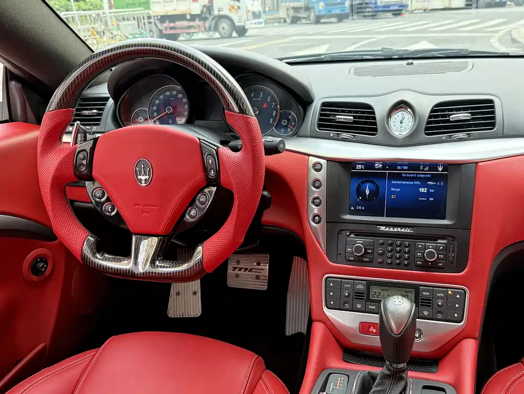 MASERATI GRANTURISMO